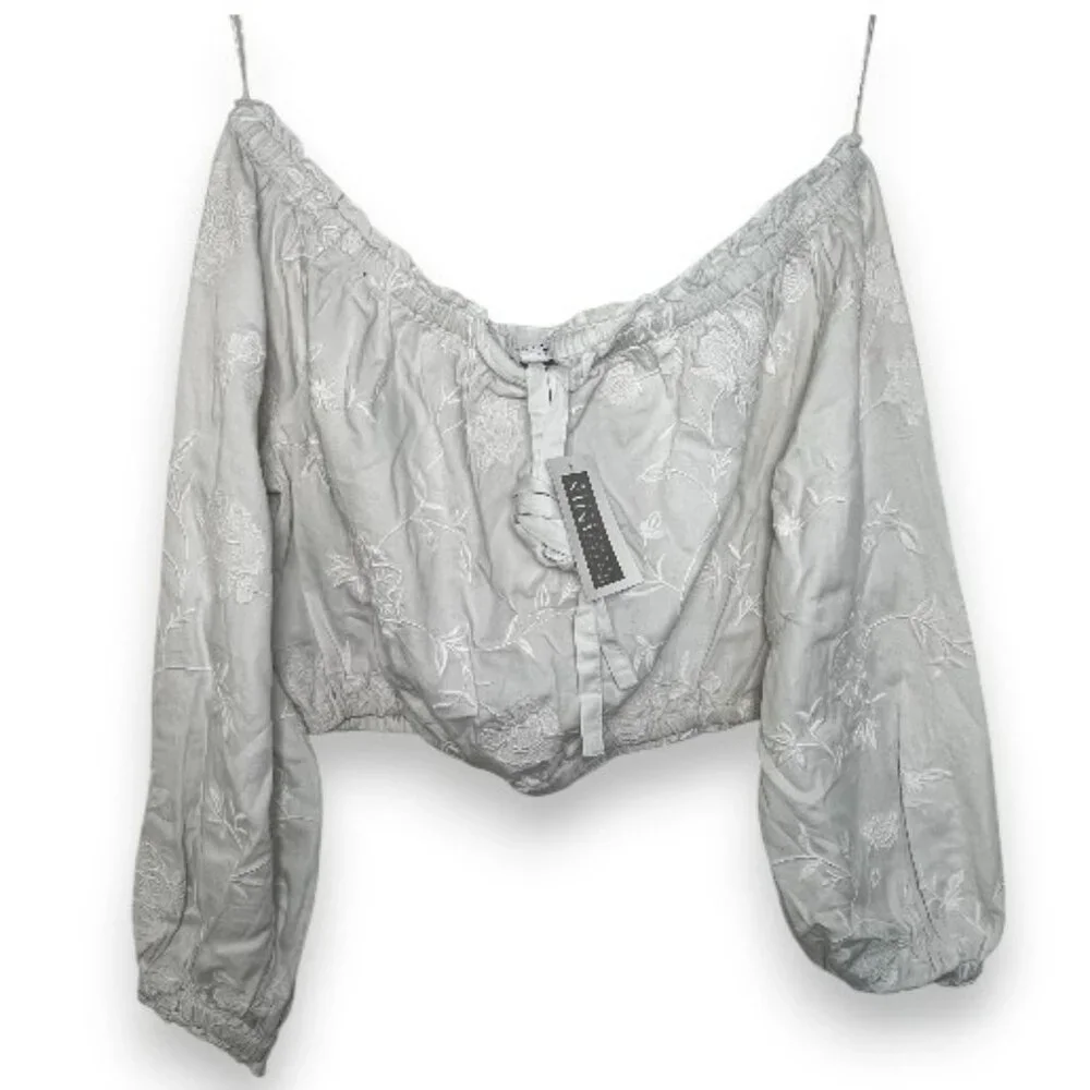 Intermix Robin Cold Shoulder Embroidered Crop Top NWT - Picture 3 of 4